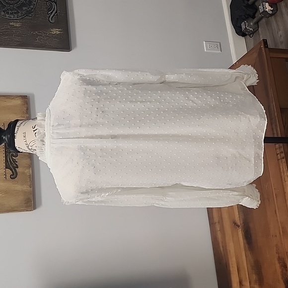 White House Black Market White Blouse - Picture 4 of 6